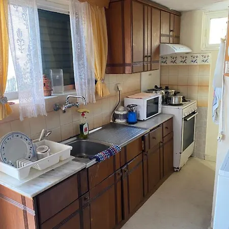 Sea View House *